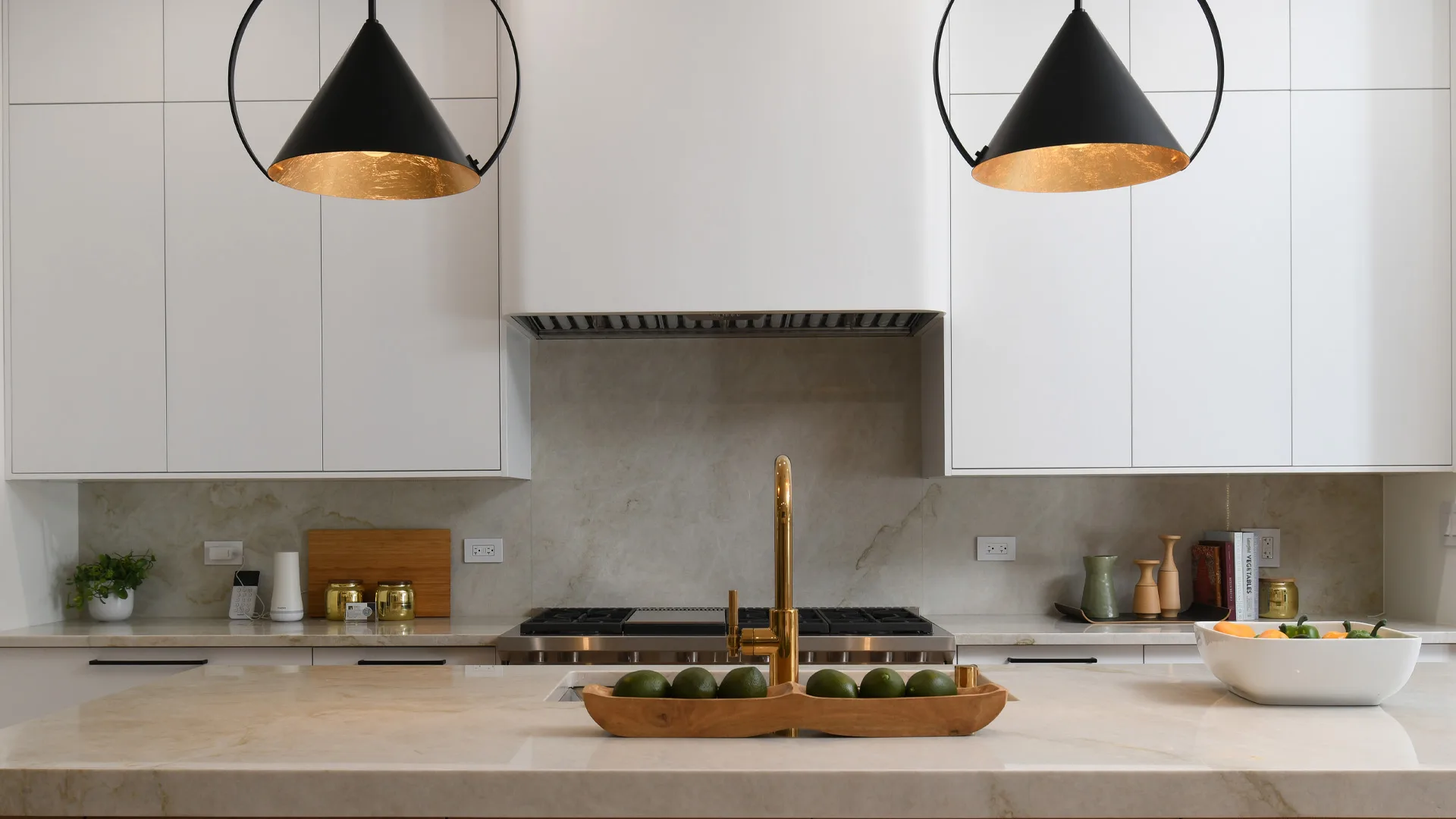 Lincoln Park Kitchen Renovation — Lincoln Park, Chicago Kitchen renovation by 32 Build Chicago